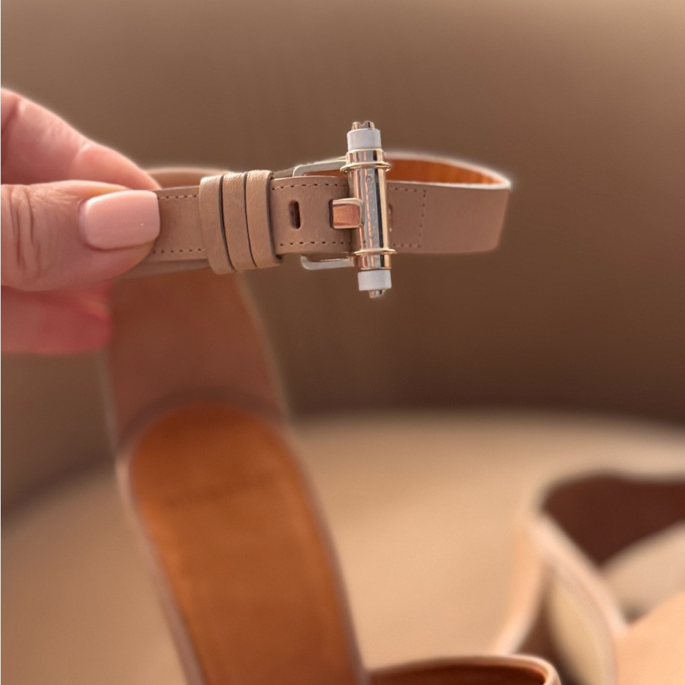 Givenchy Tan Heels - Picture 2 of 4